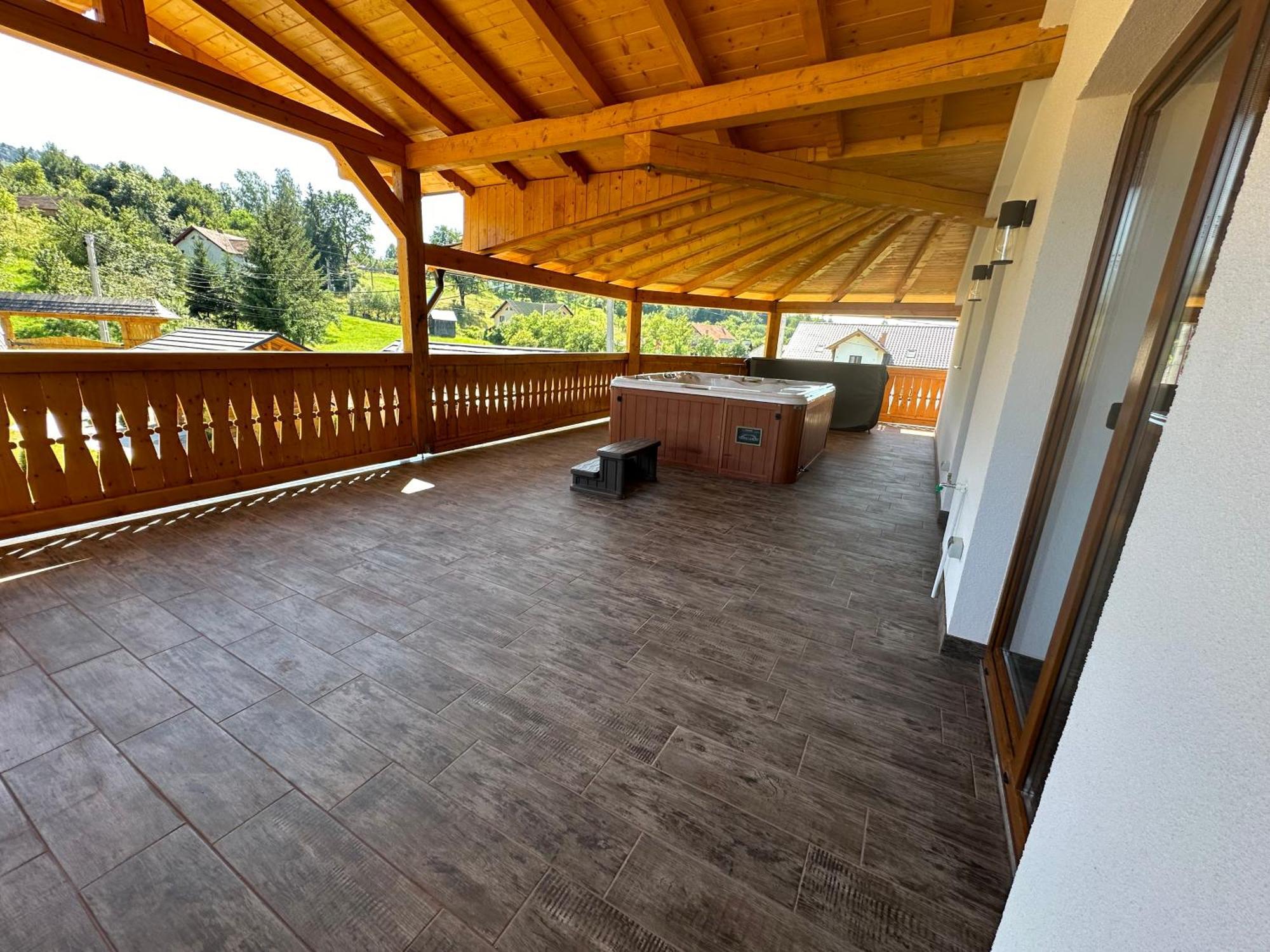 Popasul Din Vale Hotell Moisei Exteriör bild