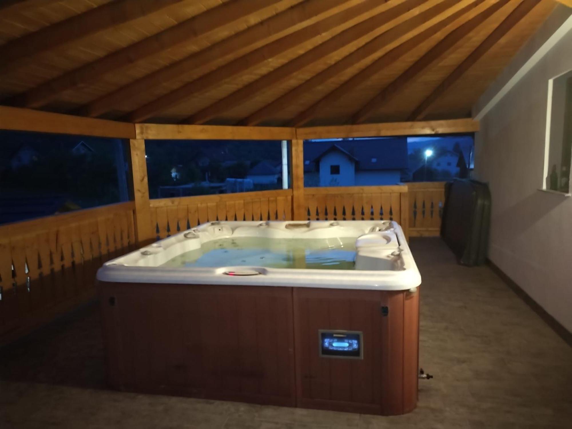 Popasul Din Vale Hotell Moisei Exteriör bild