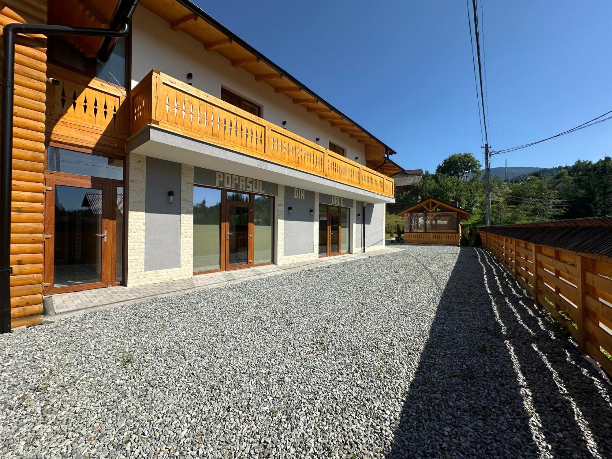 Popasul Din Vale Hotell Moisei Exteriör bild