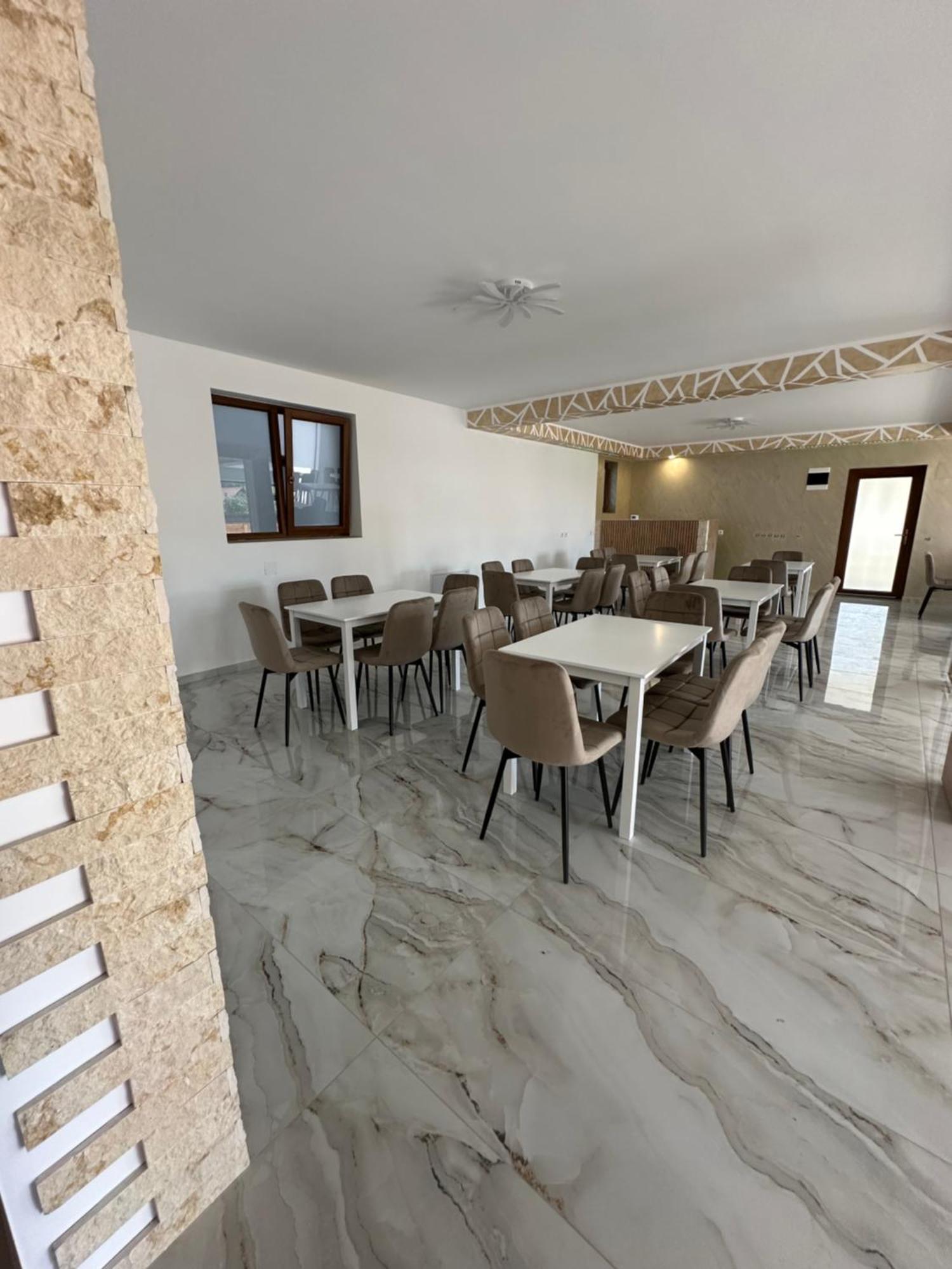 Popasul Din Vale Hotell Moisei Exteriör bild