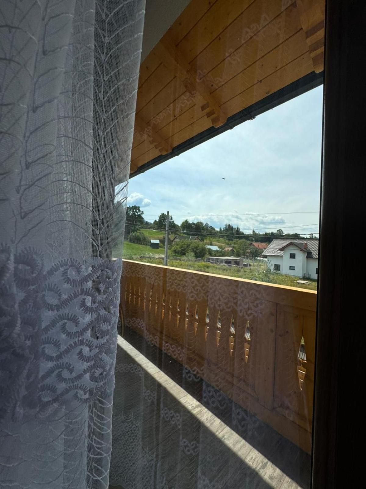 Popasul Din Vale Hotell Moisei Exteriör bild